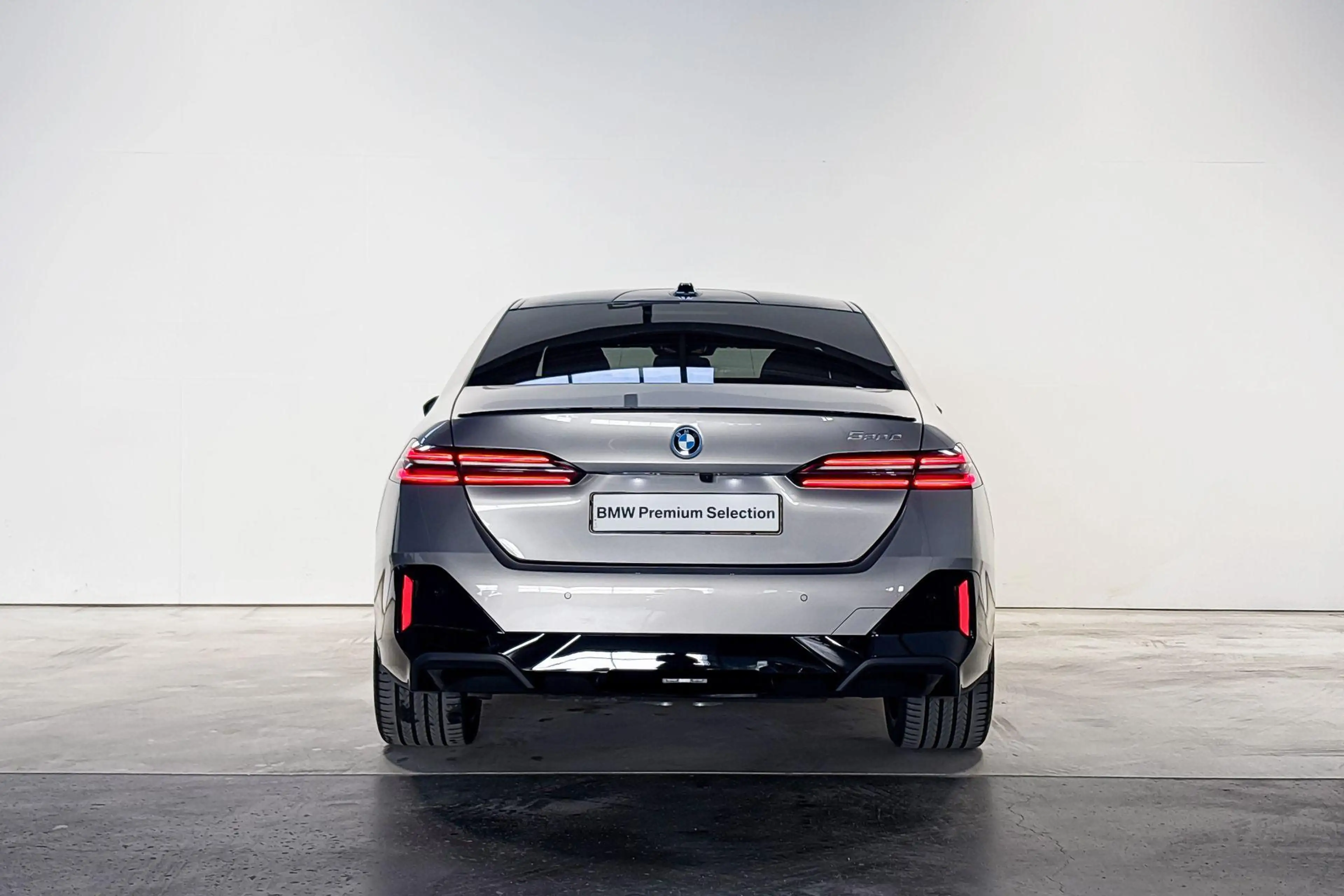 BMW 530 5 Serie Sedan 530e M Sport Edition — photo 7