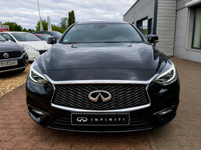 Infiniti Q30 1.6 LUXE/LED/Navi/Panorama/Sitzhz/Kamera — photo 3
