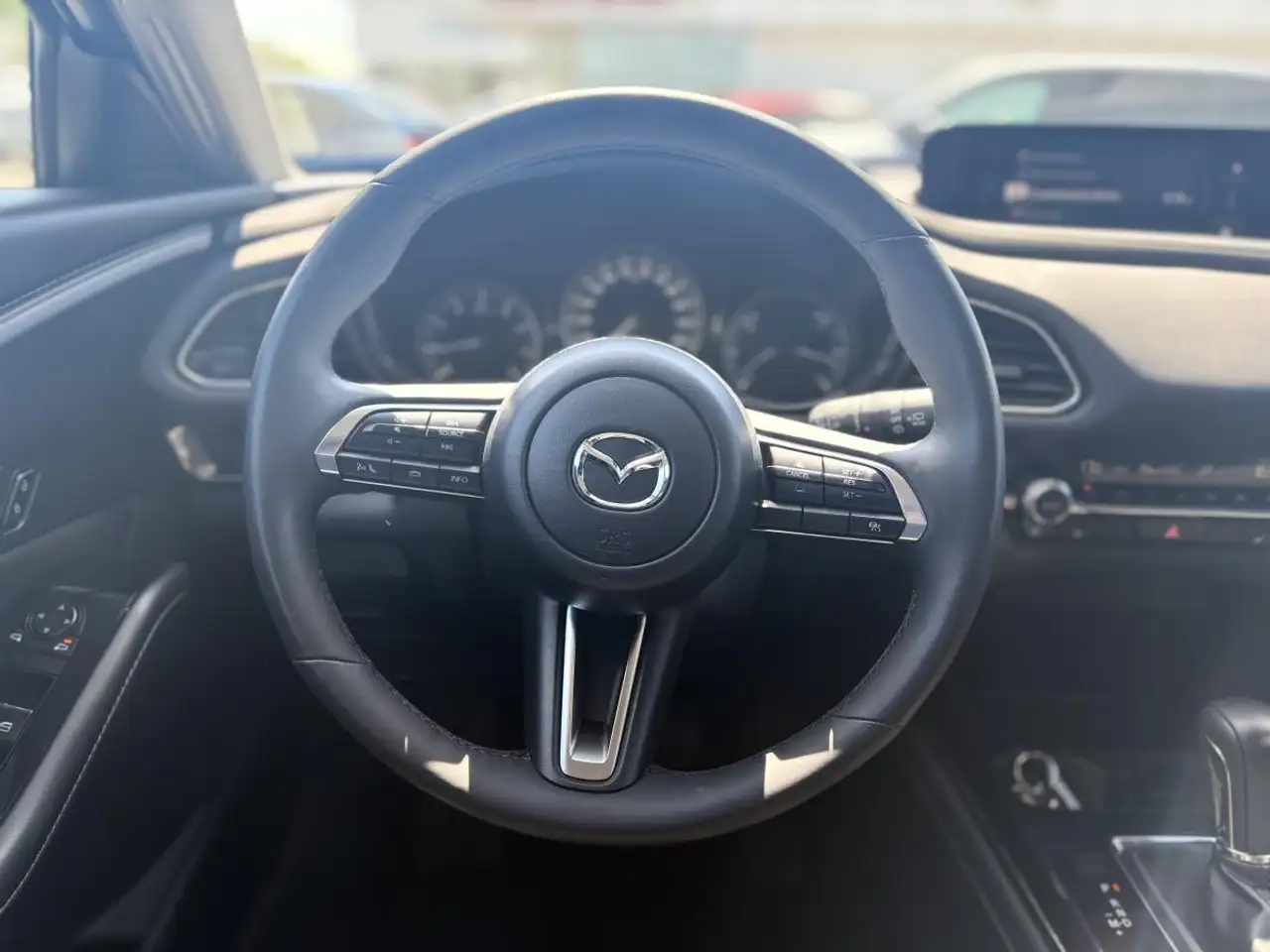 Mazda CX-30 снимка Mazda CX-30