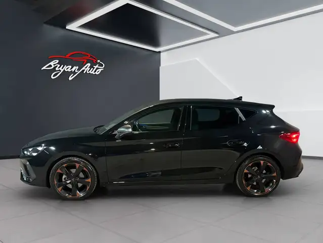 Cupra Leon view 6