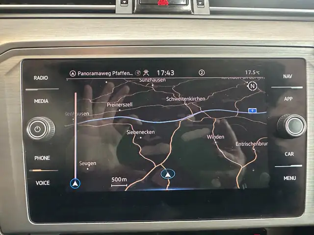 Volkswagen Passat view 14