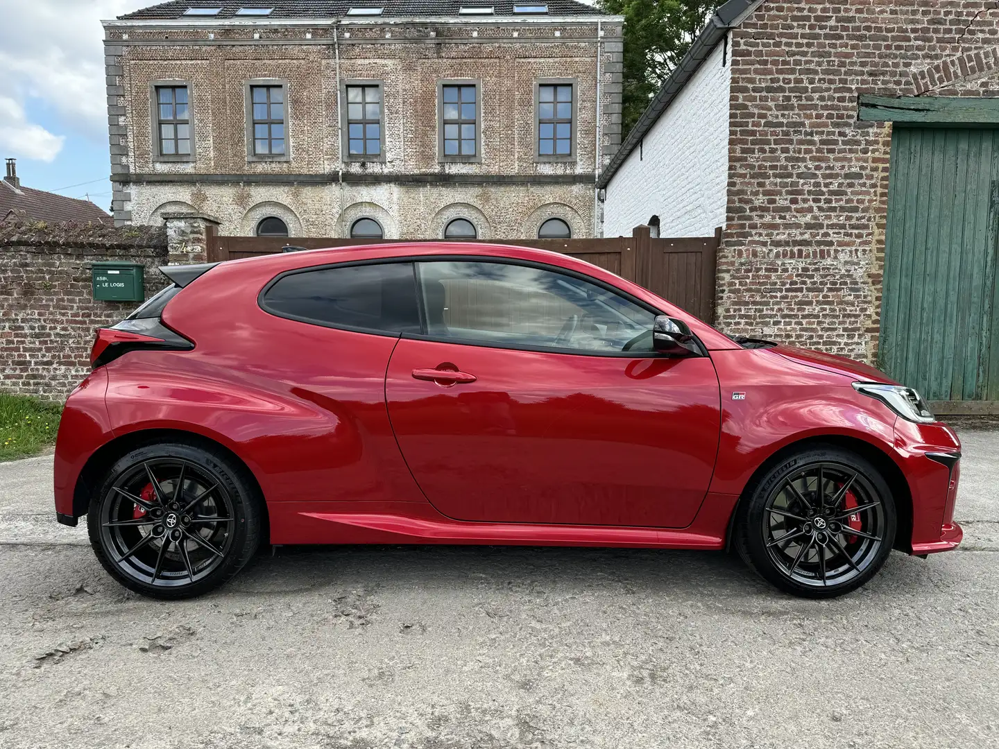 Toyota Yaris GR 1.6 Turbo Hi-Pack *Autobloquant* Rouge - 2