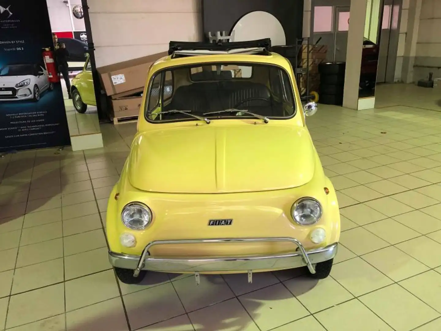 Fiat 500 Lusso Yellow - 2