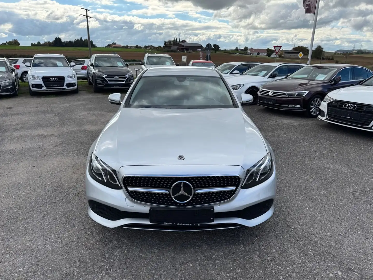 Mercedes-Benz E 350 d Limo. W213 Leder LED Navi 360 Kamer AHK Argent - 2