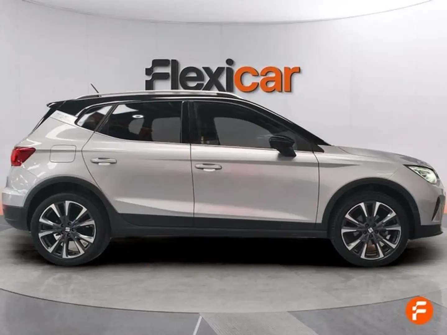 SEAT Arona 1.5 TSI 110kW DSG Xperience Special Ed Gris - 2