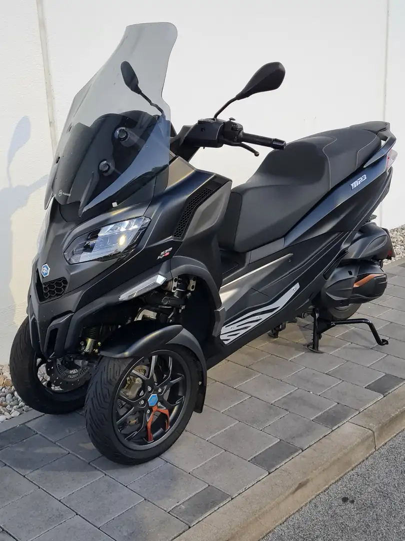 Piaggio MP3 530 Exklusive mit wenig KM im Neuzust.(Ölwechsel Neu!) Zwart - 1