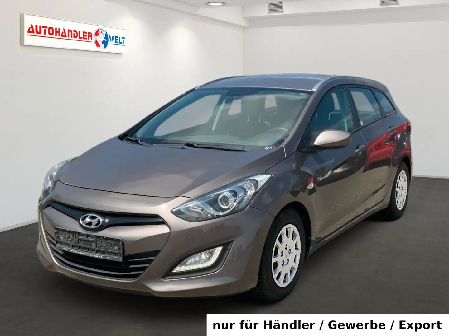 Hyundai i30 Kombi 1.4 16V Klimaanlage LHZ PDC BT Brun - 1