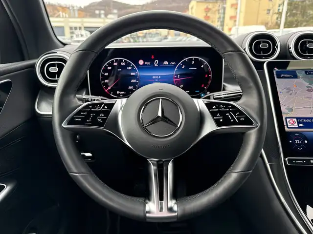 Mercedes-Benz GLC view 9