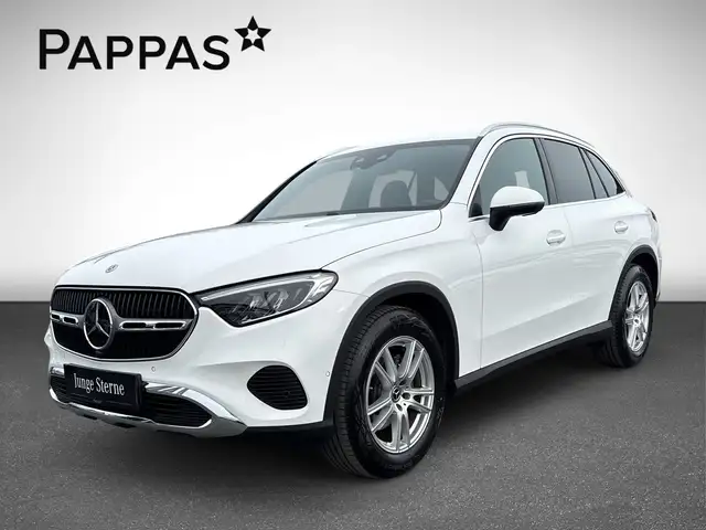Mercedes-Benz GLC view 2
