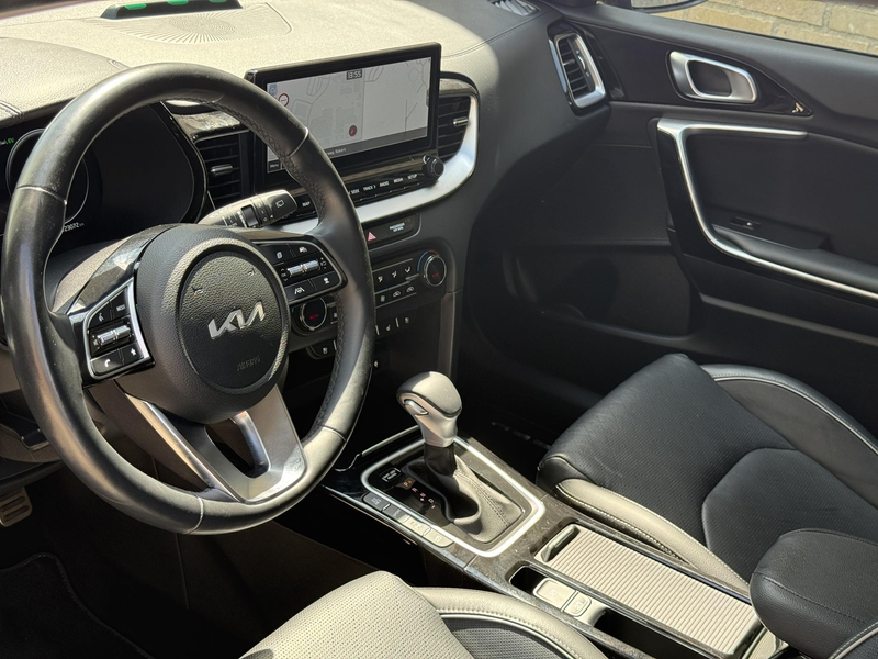 Kia Ceed SW / cee'd SW Sportswagon 1.6 GDI PHEV ExecutiveLine | Lederen b — photo 21