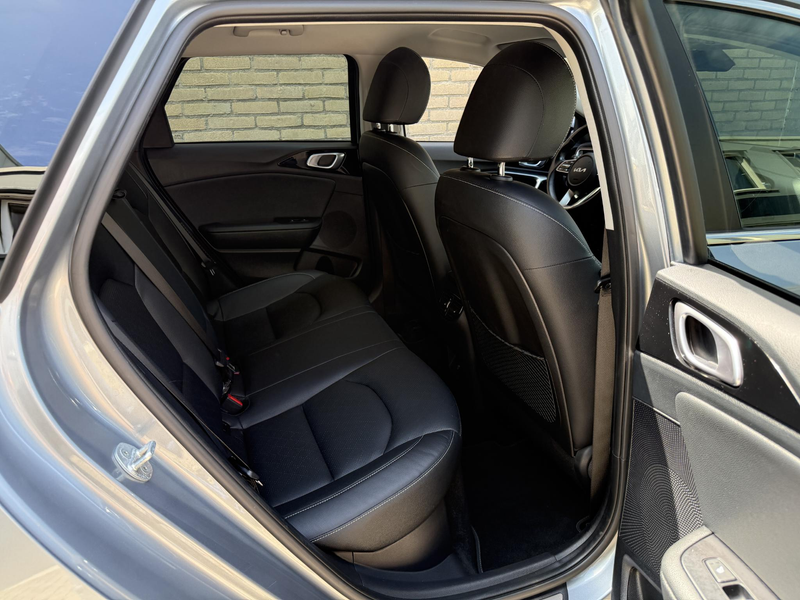 Kia Ceed SW / cee'd SW Sportswagon 1.6 GDI PHEV ExecutiveLine | Lederen b — photo 17