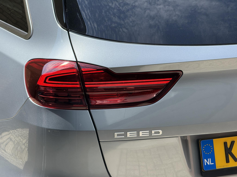 Kia Ceed SW / cee'd SW Sportswagon 1.6 GDI PHEV ExecutiveLine | Lederen b — photo 45