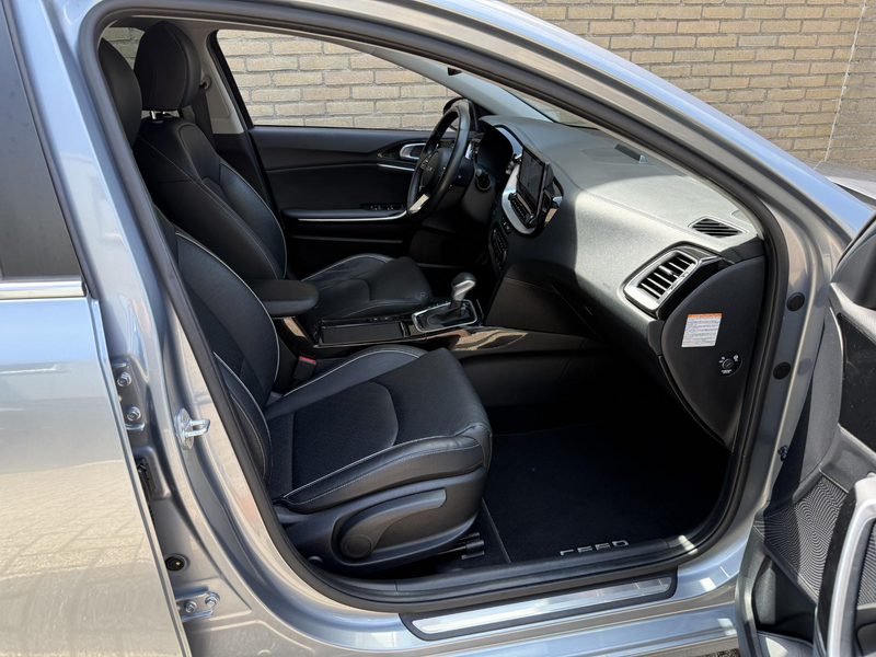 Kia Ceed SW / cee'd SW Sportswagon 1.6 GDI PHEV ExecutiveLine | Lederen b — photo 18