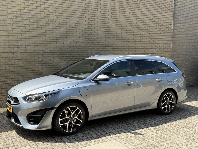 Kia Ceed SW / cee'd SW Sportswagon 1.6 GDI PHEV ExecutiveLine | Lederen b — photo 35