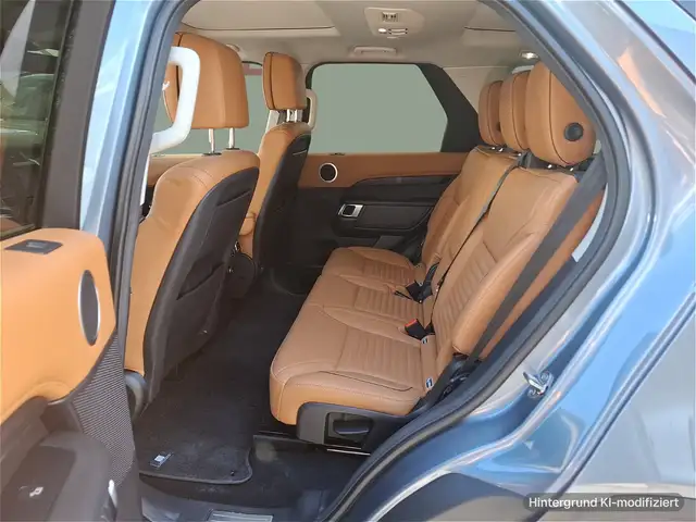Land Rover Discovery view 11