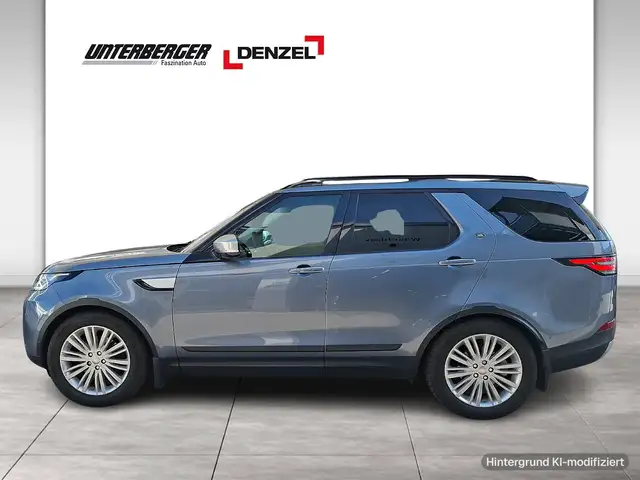 Land Rover Discovery view 3