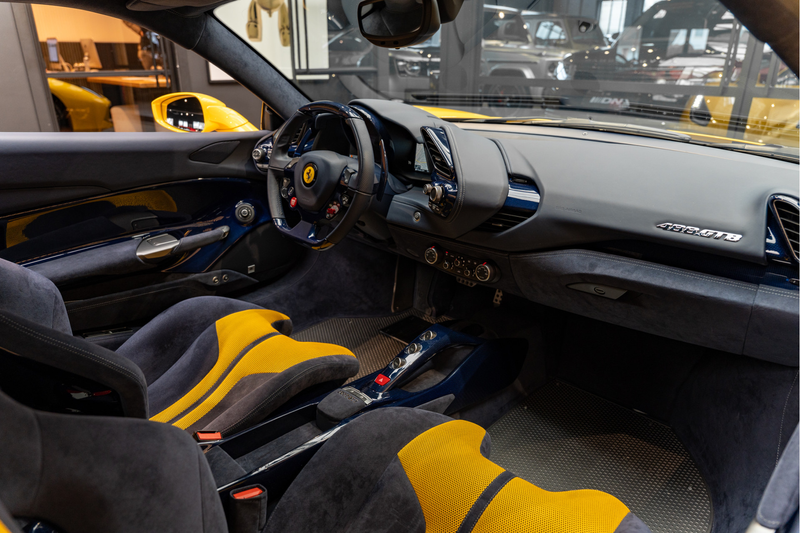 Ferrari 488 GTB HELE 70th Anni 1 of 1 Full Blue Carbon 3.9 GTB — photo 11