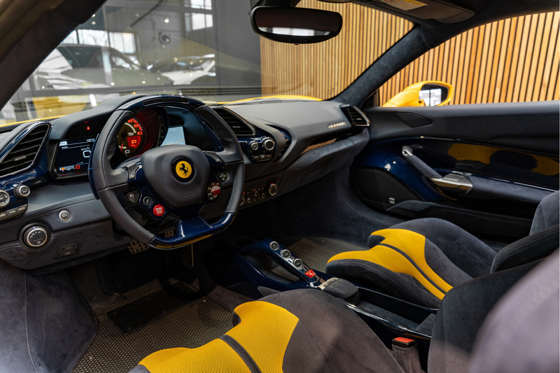 Ferrari 488 GTB HELE 70th Anni 1 of 1 Full Blue Carbon 3.9 GTB — photo 7