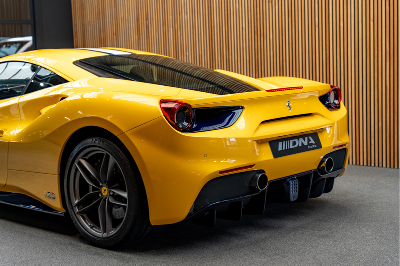 Ferrari 488 GTB HELE 70th Anni 1 of 1 Full Blue Carbon 3.9 GTB — photo 14