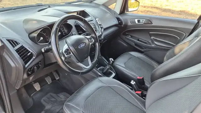 Ford Ecosport view 8