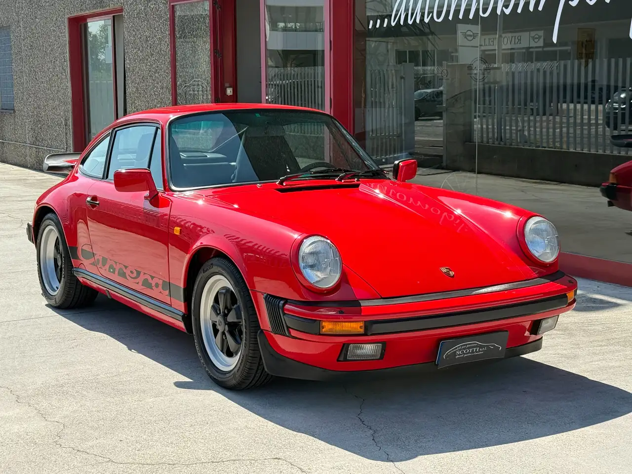 Porsche 911 CARRERA 3.2 COUPE' (CAMBIO G50), foto 4