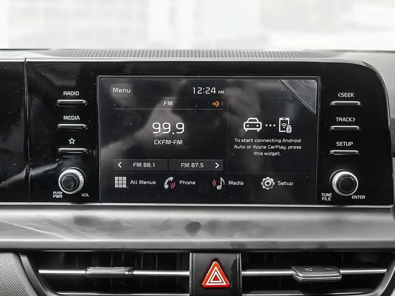 Kia Seltos снимка Kia Seltos