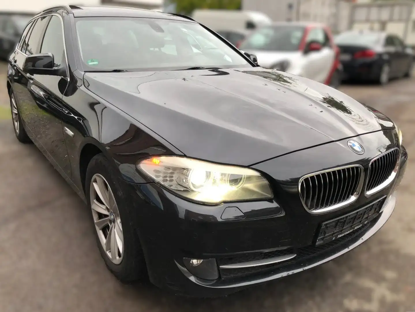 BMW 520 Touring Automatik | NAVI | KLIMA | TEMPOMAT | Schwarz - 1