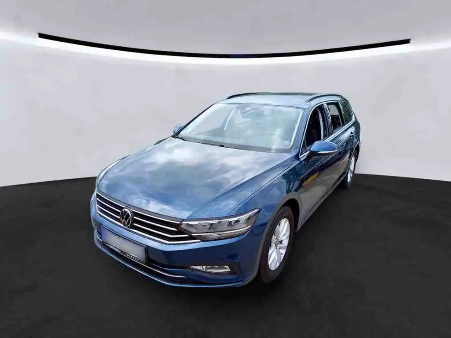 Volkswagen Passat Variant 2.0 TDI BUSINESS *ACC *LED *RKAM *NAVI *SHZ * Blauw - 2