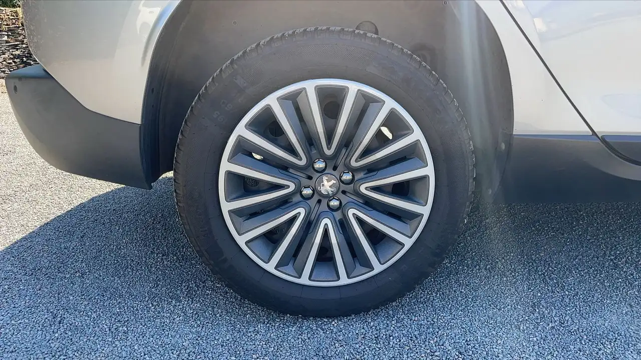 Peugeot 2008 2008 — photo 16