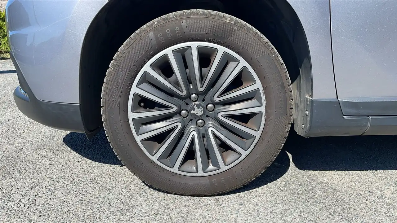 Peugeot 2008 2008 — photo 18
