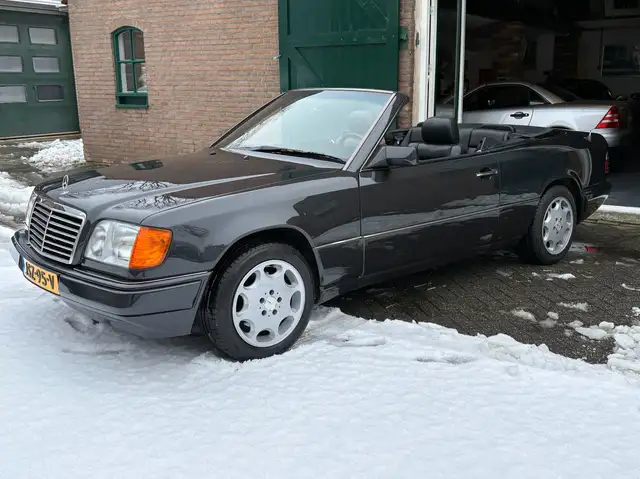 Mercedes-Benz E 320 E320  cabriolet
