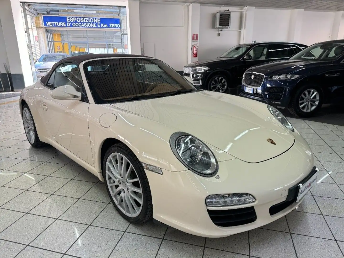 Porsche 911 Carrera Cabriolet PDK Bianco - 1