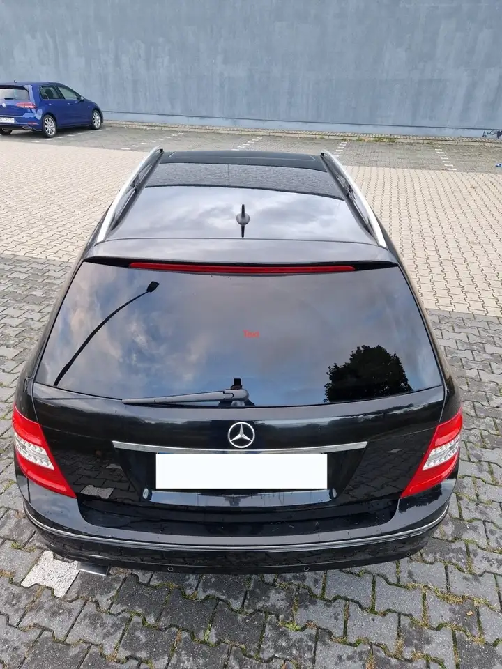 Mercedes-Benz 220