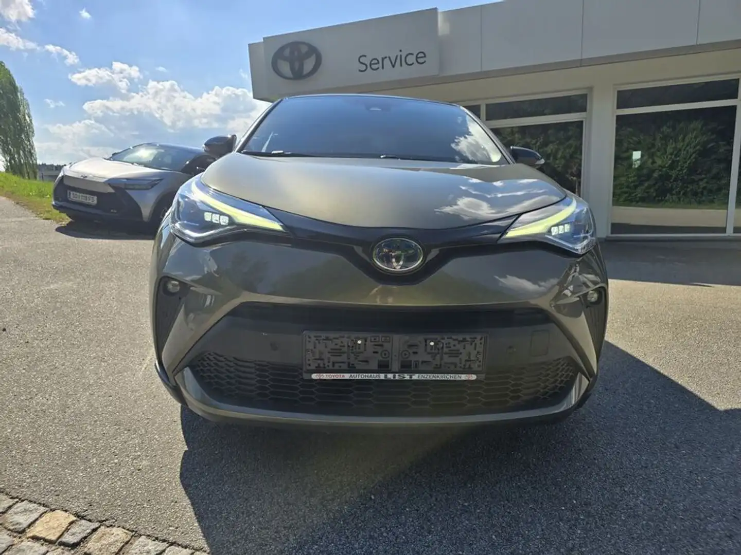 Toyota C-HR C- UORE Launch Edition Braun - 2