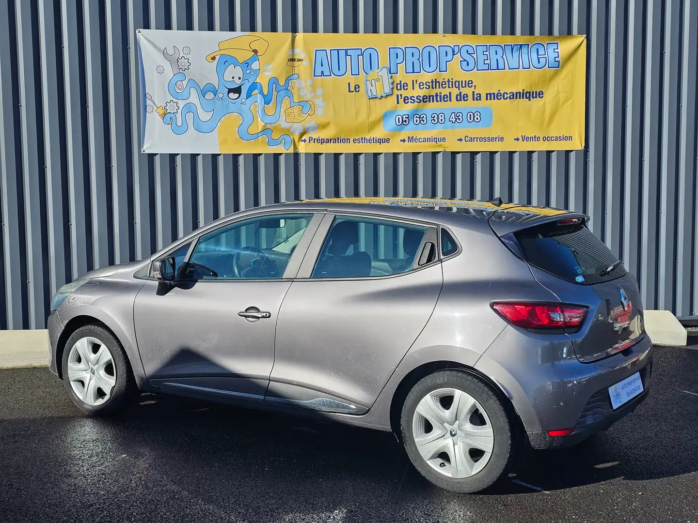 Renault Clio Clio IV dCi 90 Energy eco2 82g Business Gris - 2