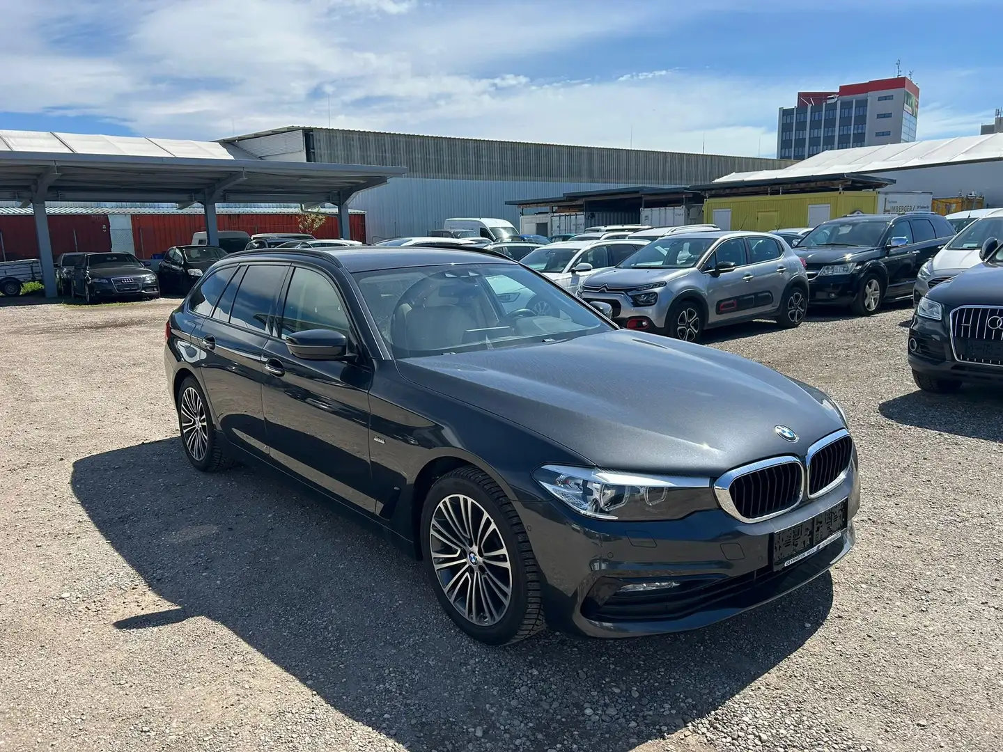 BMW 530 530 i xDrive Sport Line Grau - 2