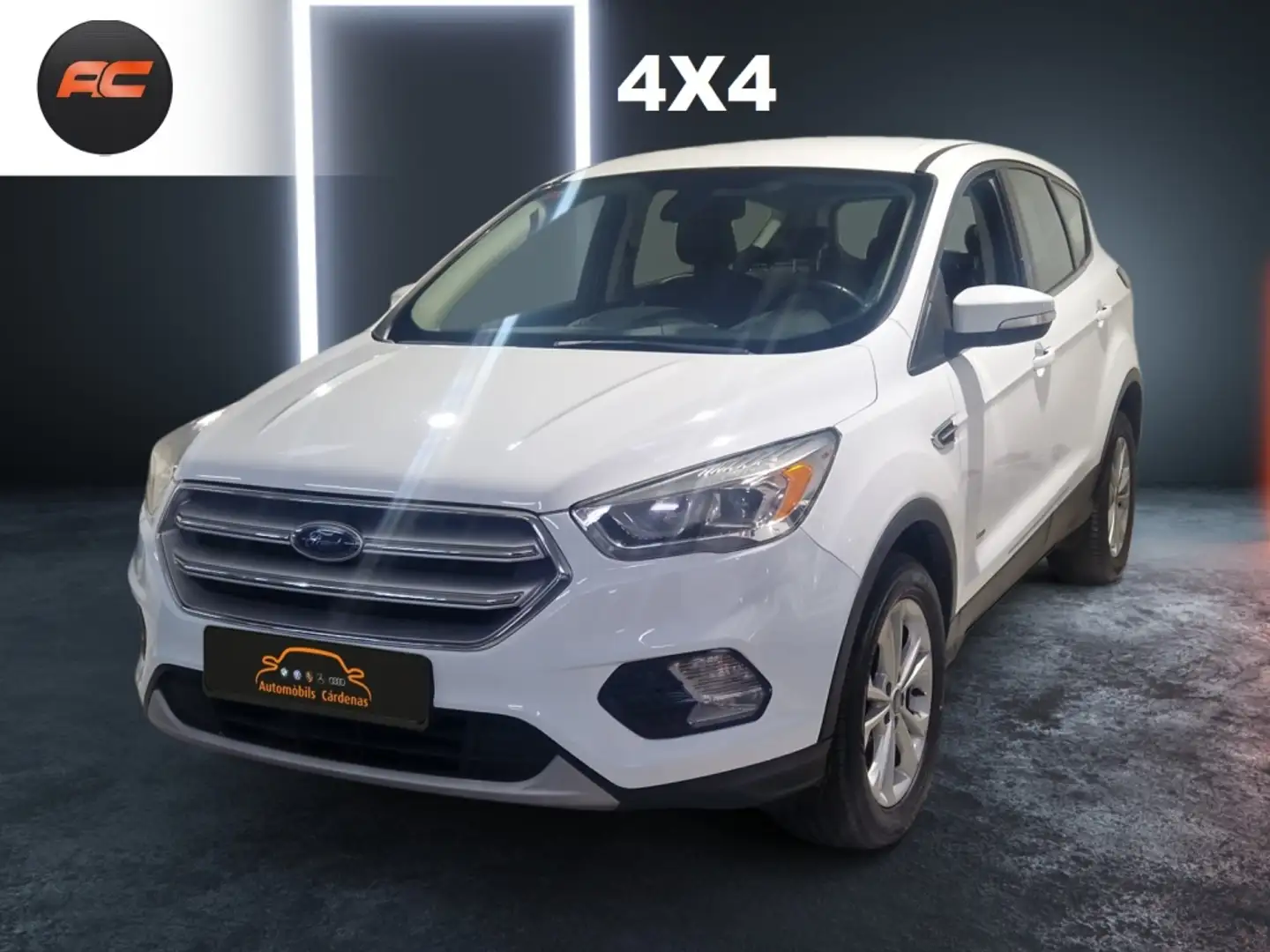 Ford Kuga 2.0TDCI Auto S&S Titanium 4x4 150 Wit - 1
