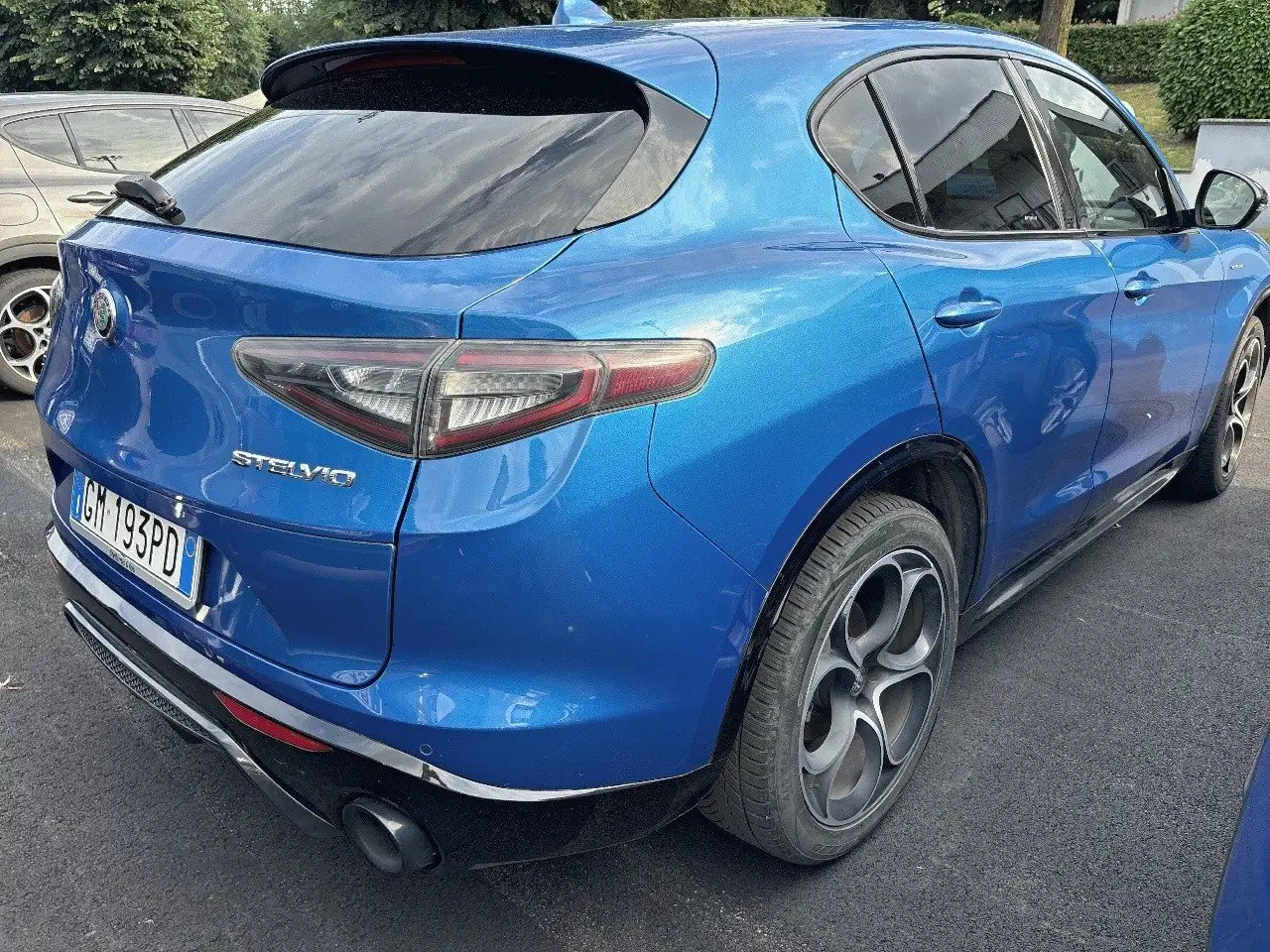 Alfa Romeo Stelvio 2023 — фото 11