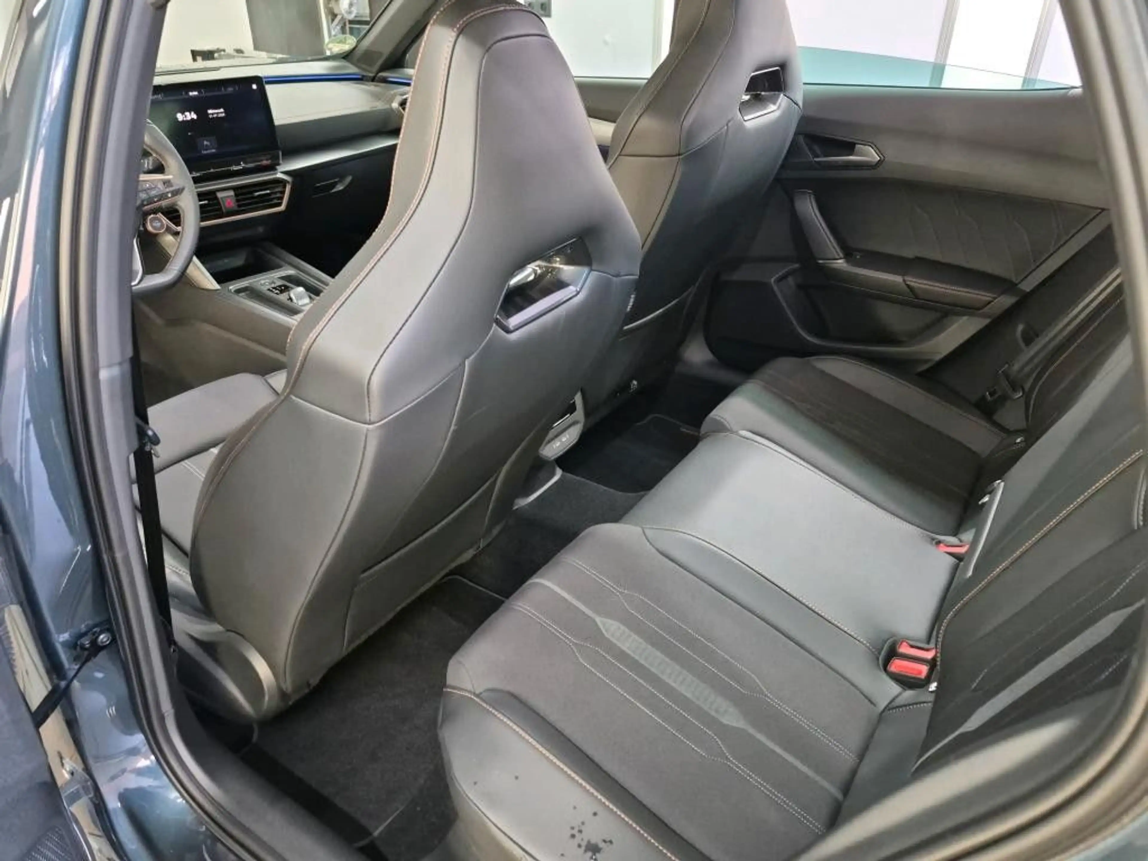 CUPRA Formentor VZ 1.4e/TSI Navi SHZ AHK ACC LED PDC — photo 6