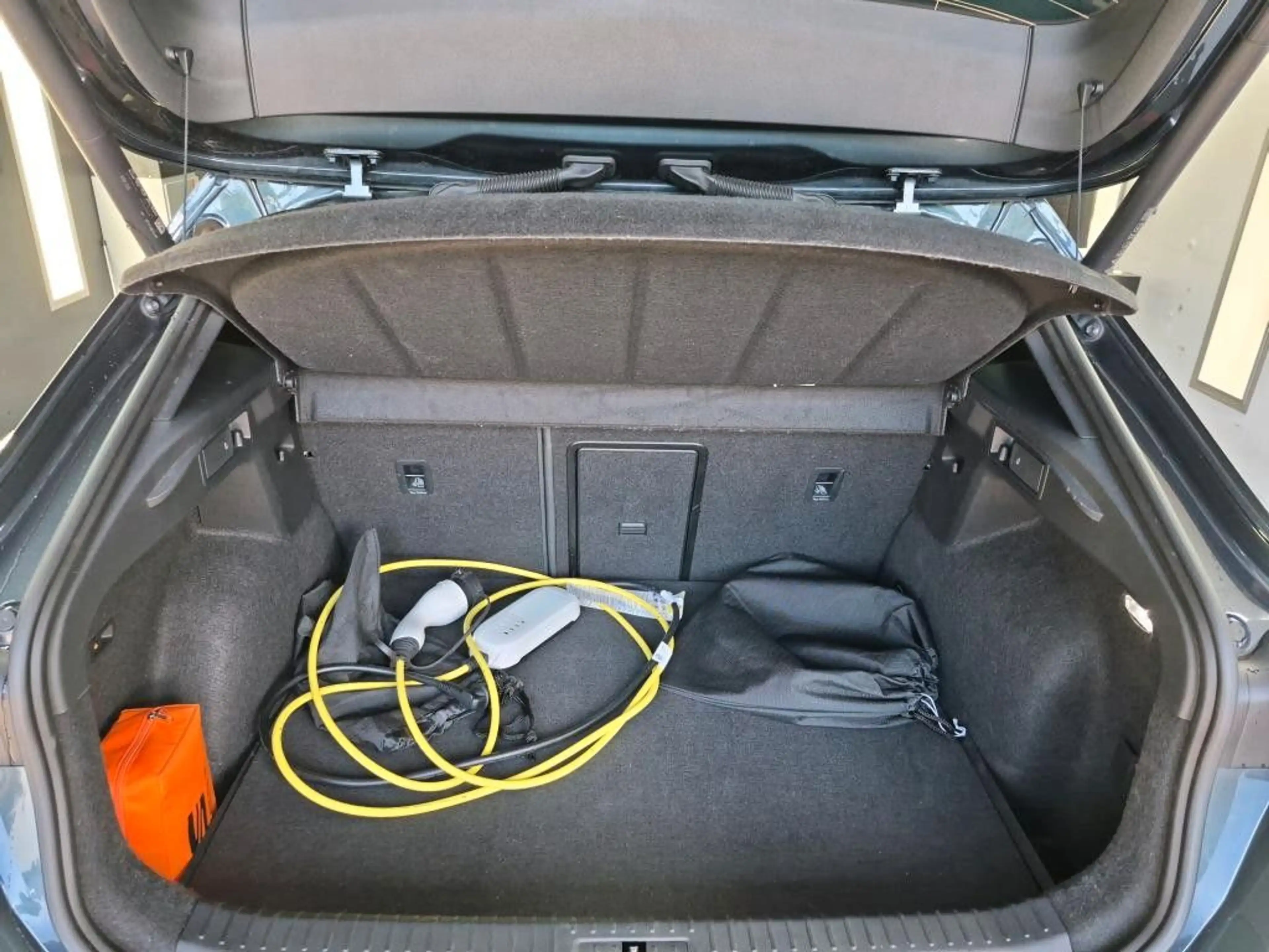 CUPRA Formentor VZ 1.4e/TSI Navi SHZ AHK ACC LED PDC — photo 7