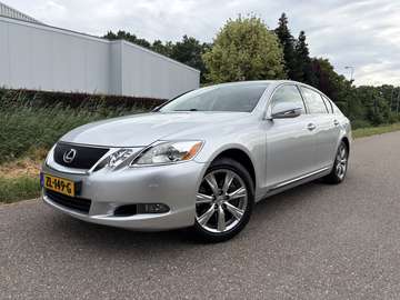Executive / AUTOMAAT / LEER / NAVI / CRUISE / YOUN