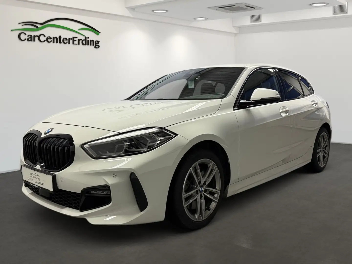 BMW 120 iLim.*M Sport*LED*Navi*Leder*H&K*LiveCockpit* Weiß - 1