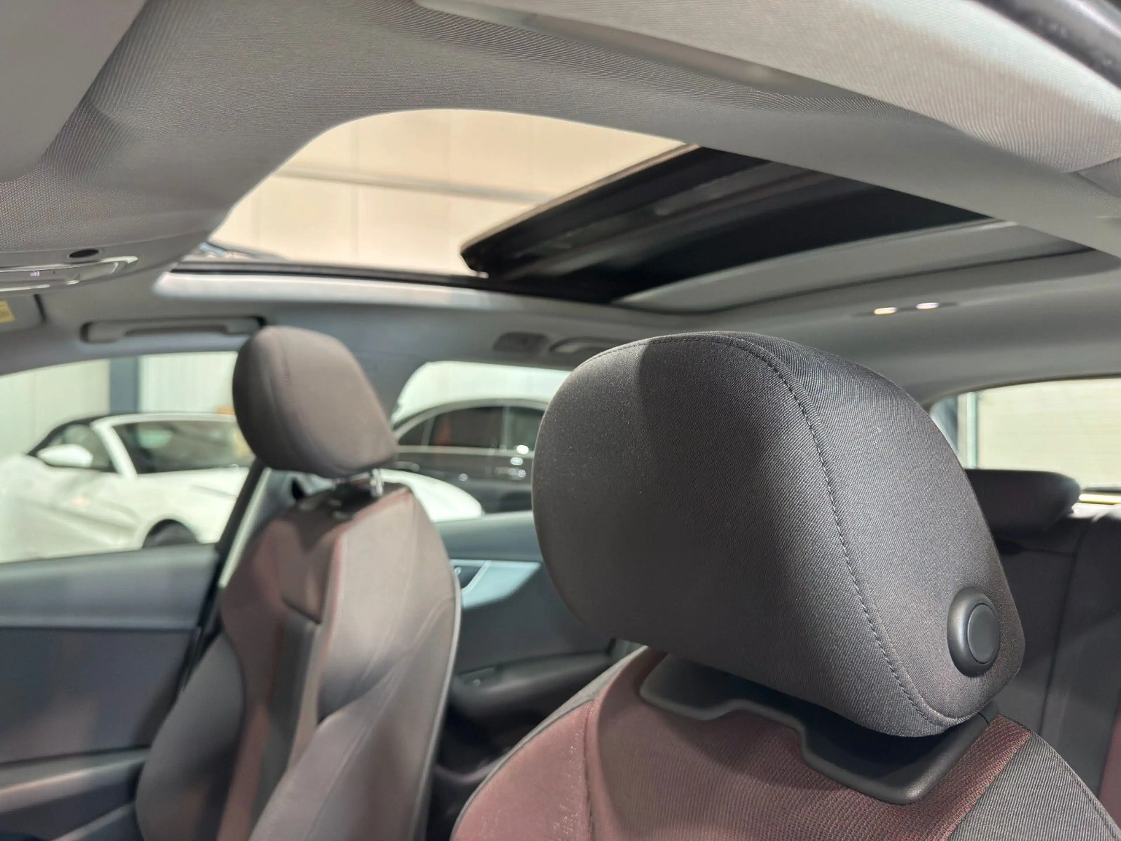 Audi A4 Avant/sport/ultra/LED/RFK/PANO/AHK/2.HAND/ACC — photo 11