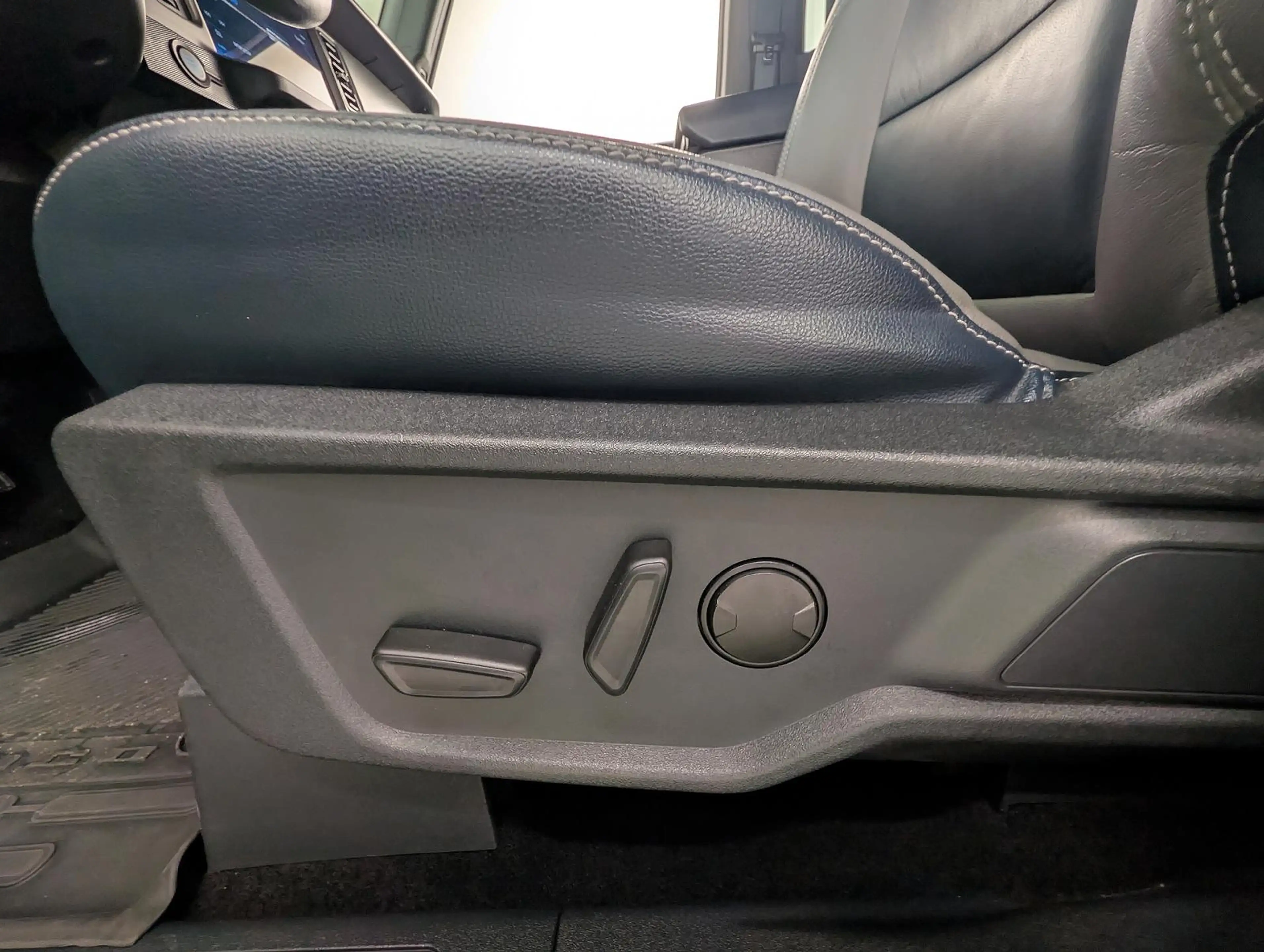 Ford Bronco 2.7 V6 4x4 Aut. Outer Banks ACC+360°Kam — photo 11