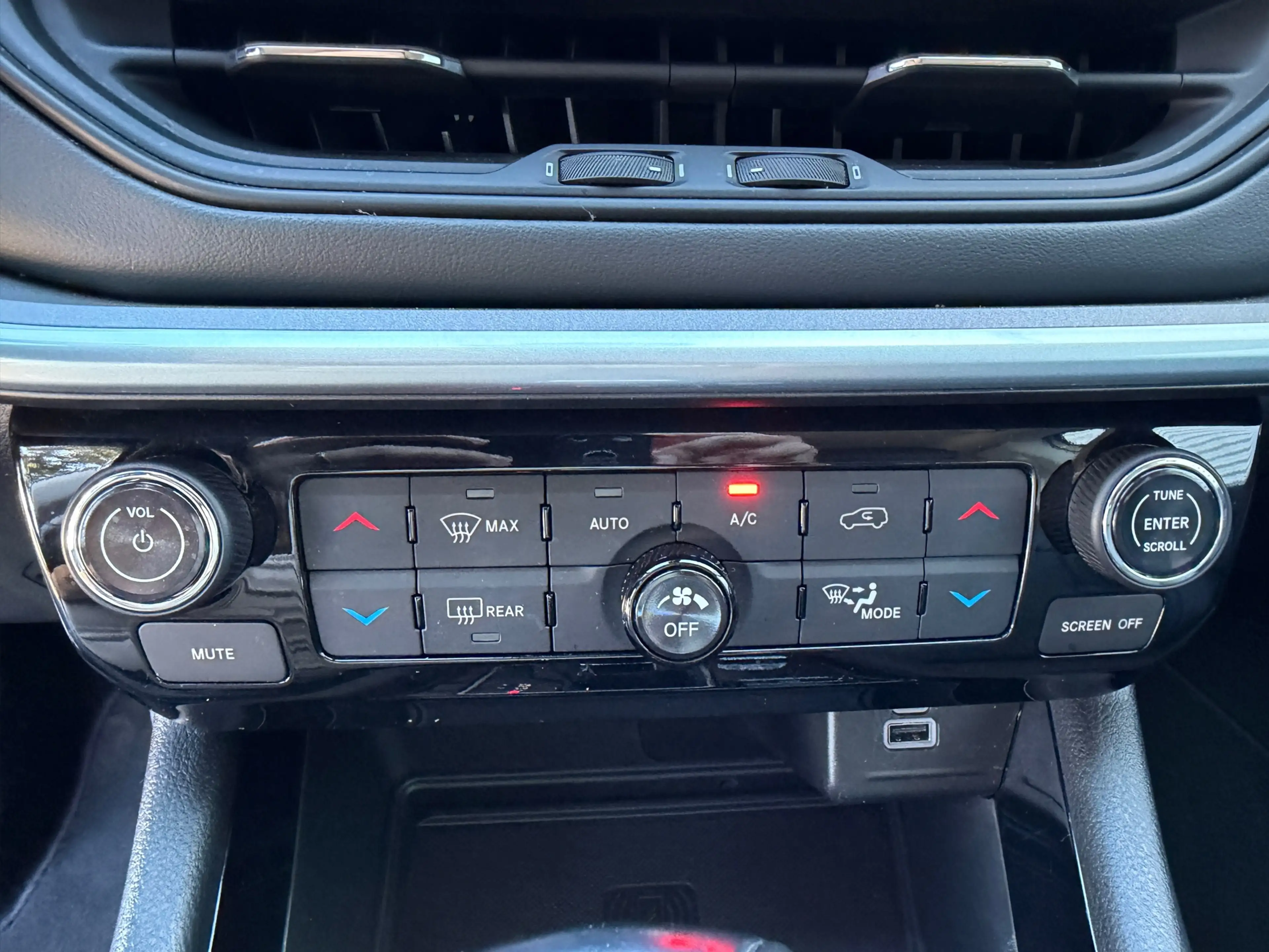 Jeep Compass 4xe AWD Plug-in Hybrid Electric Night Eagle [ 1ste — photo 34