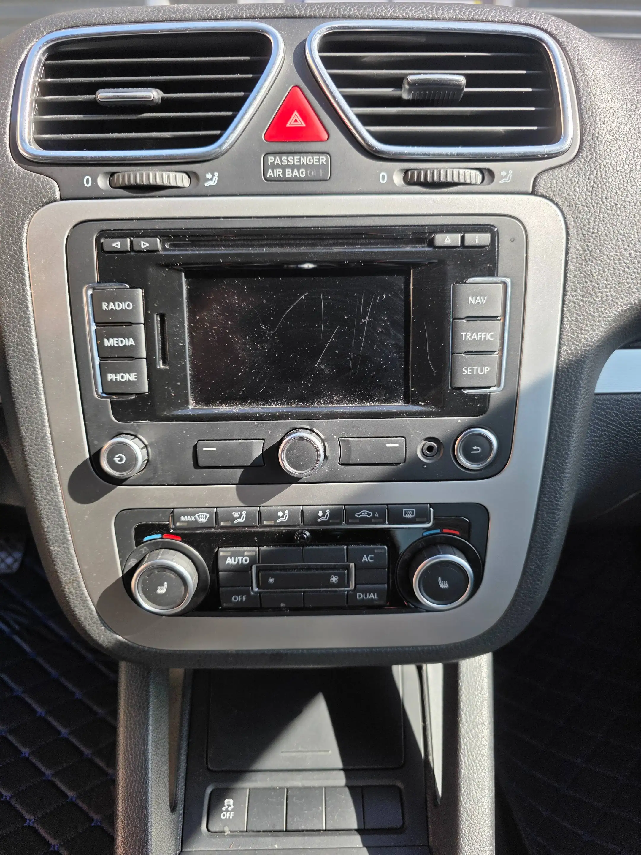 Volkswagen Scirocco Scirocco 1.4 TSI Team — photo 13