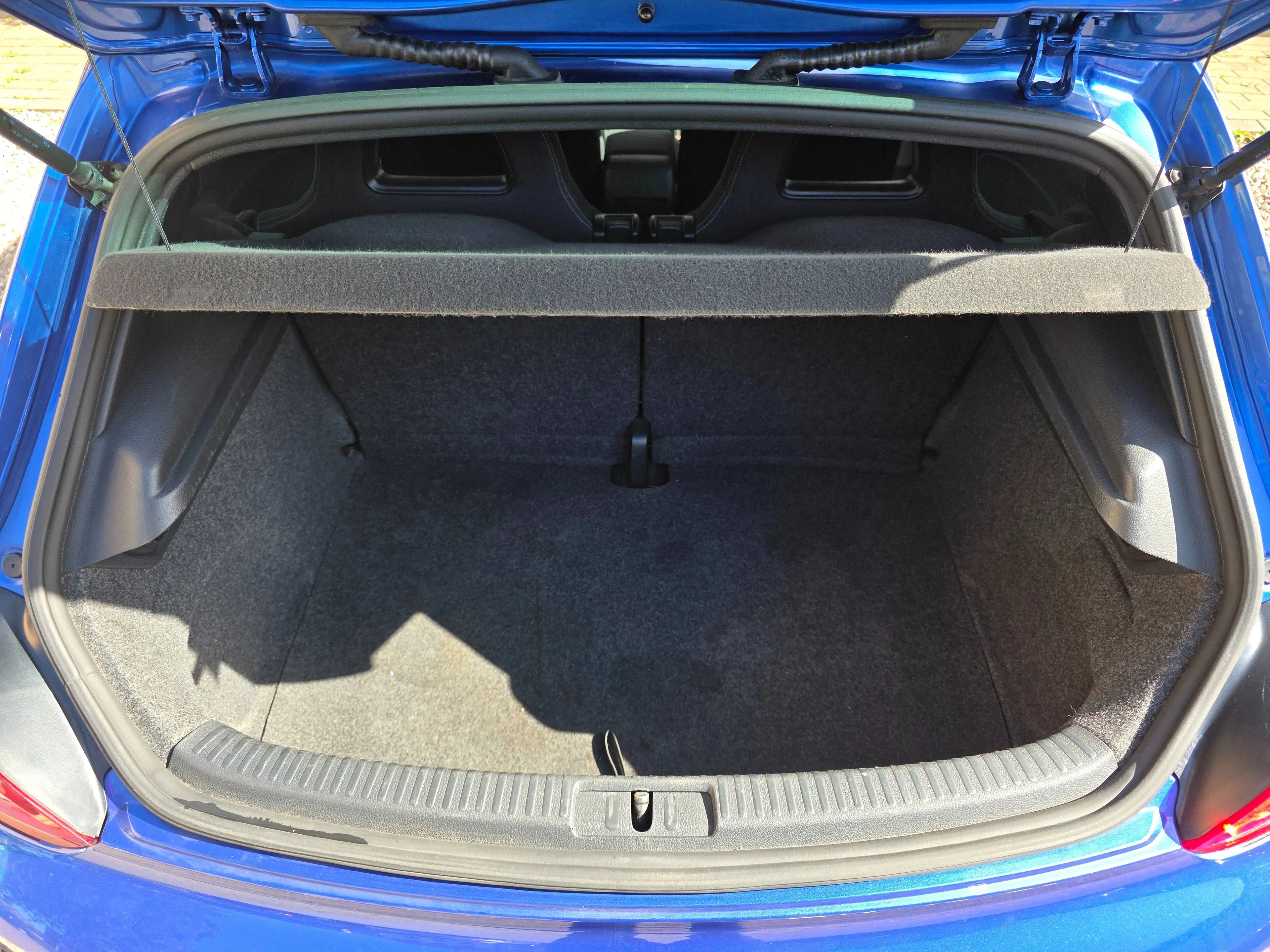 Volkswagen Scirocco Scirocco 1.4 TSI Team — photo 8