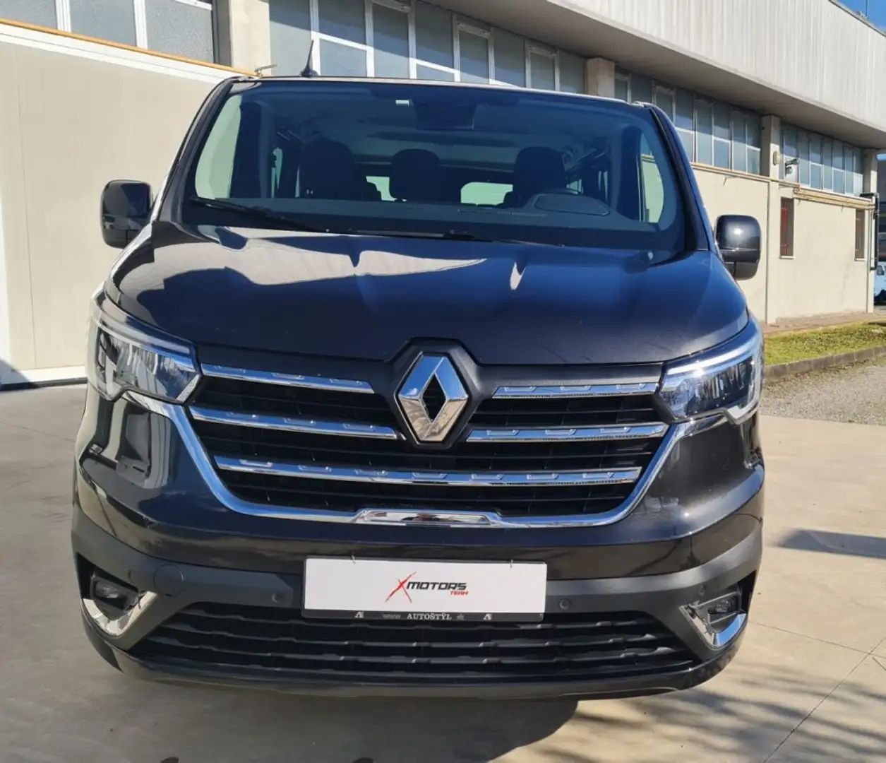 Renault Trafic BluedCi 150CV EDC PL-TN Authentic Schwarz - 2