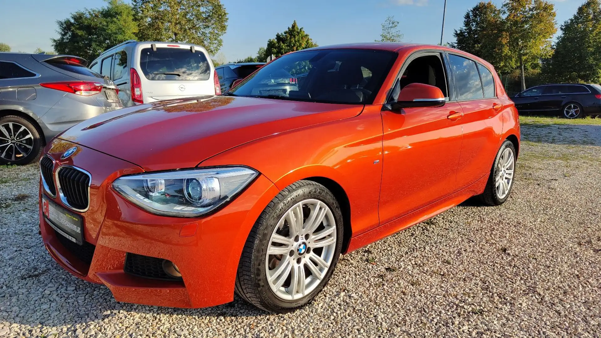 BMW 116 i M Paket * Xenon* Alcantara* TÜV NEU* Orange - 1