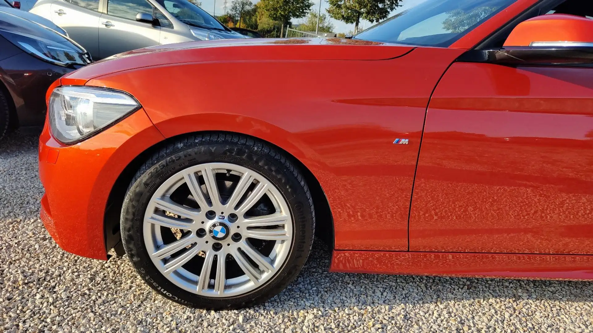 BMW 116 i M Paket * Xenon* Alcantara* TÜV NEU* Orange - 2